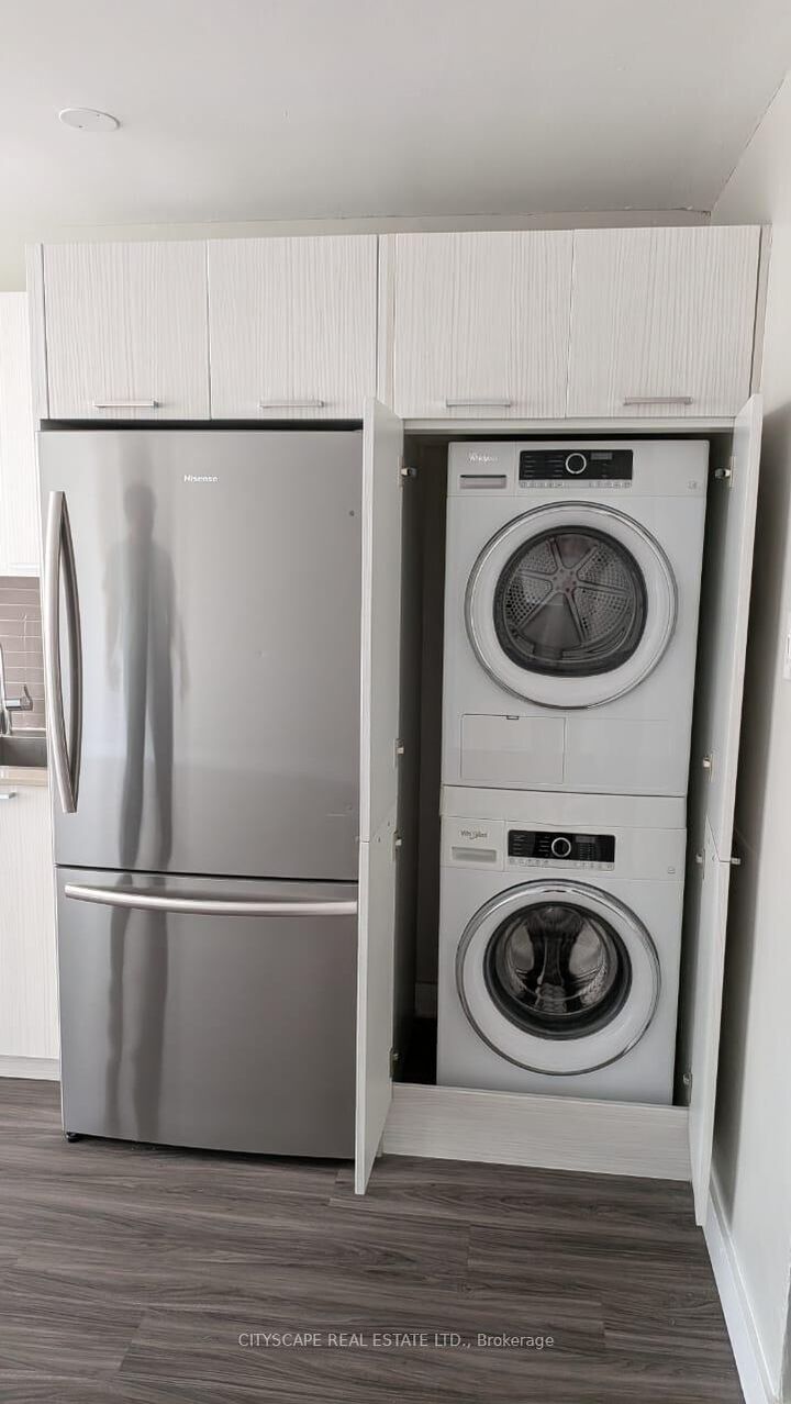 Property Photo: 85 Wellesley Street E 204 ON M4Y 1H8