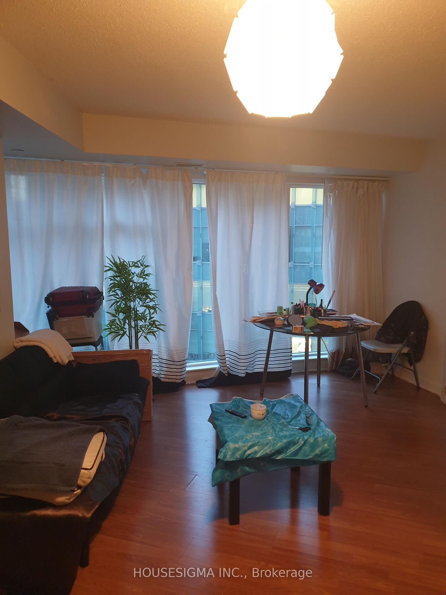 Photo de la propriété:  200 Victoria Street 1010  ON M5B 1V8 