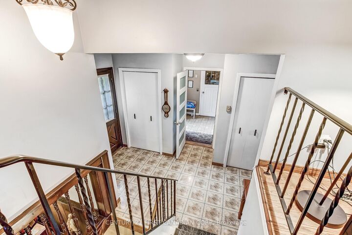 Property Photo: 6892 Century Drive ON N6B 3N1
