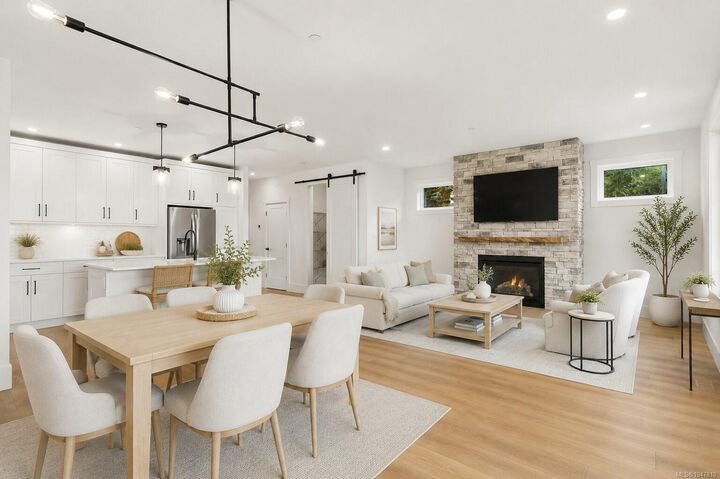 Property Photo: 2302 Arbot Rd #101 BC V9R 6S8