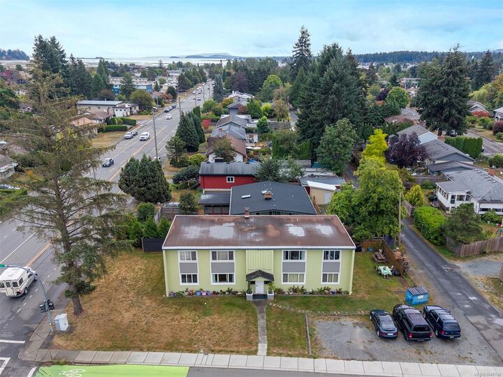 Property Photo:  504 17th St  BC V9N 1Y8 