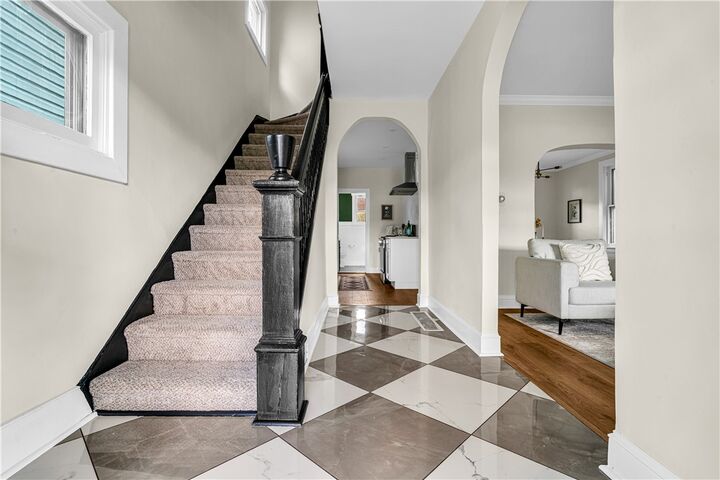 Property Photo:  736 Market Street  PA 15009 