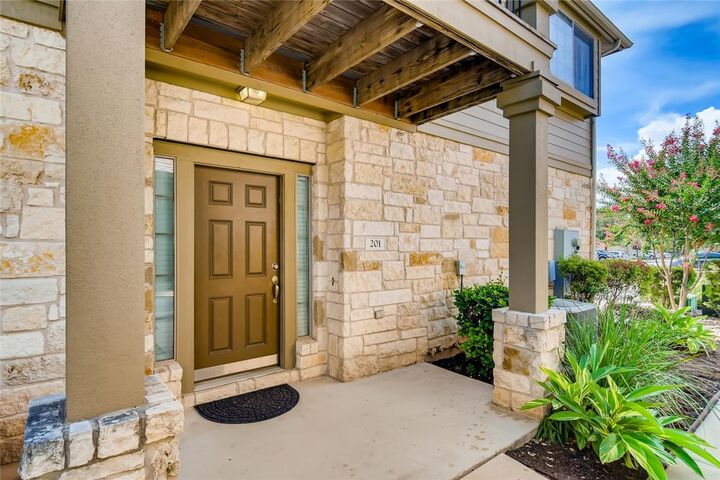 Property Photo:  14815 Avery Ranch Boulevard 2A (201)  TX 78717 