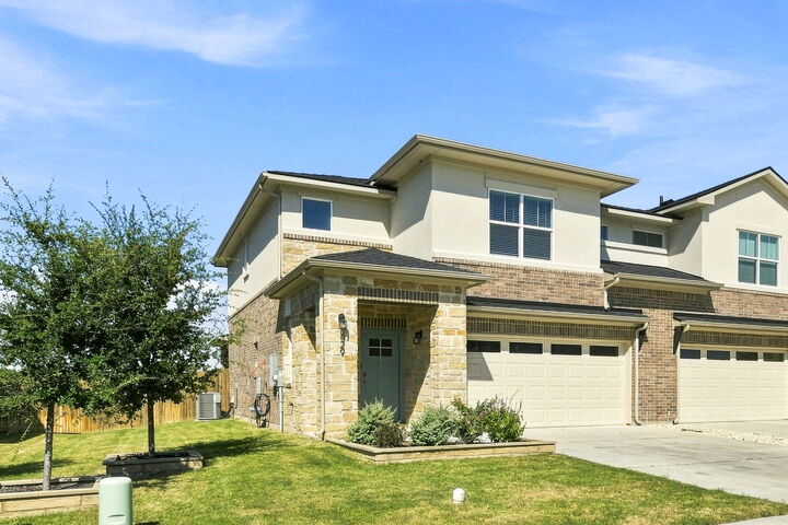 Property Photo: 433 Brody Lane TX 78626