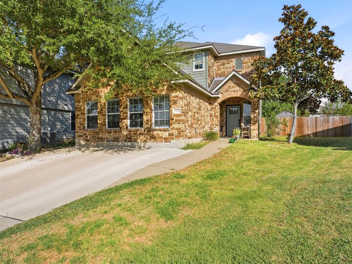 Property Photo: 164 Caddis Cove TX 78640