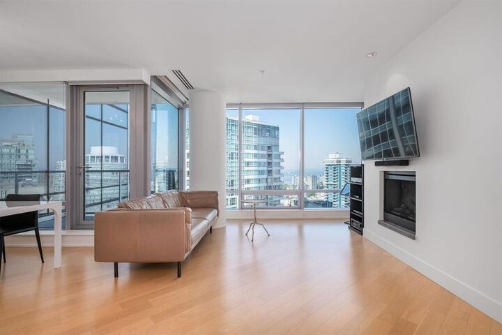 Property Photo:  1111 Alberni Street 3X01  BC V6E 4V2 
