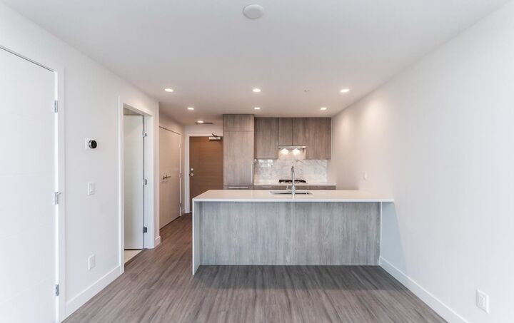 Property Photo:  6398 Silver Avenue  BC V5H 0K7 