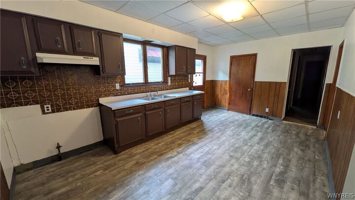 Property Photo:  18 Winter Street  NY 14213 