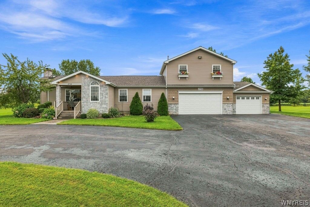 Property Photo:  2756 Moore Road  NY 14131 