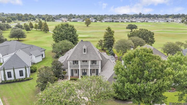 Property Photo:  3117 McClendon Ct  LA 70810 