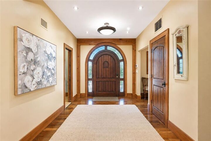 Property Photo:  191 Nevada Avenue  NY 10306 