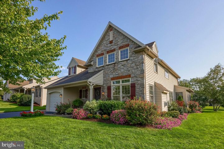 Property Photo: 1077 Cambridge Drive PA 17545
