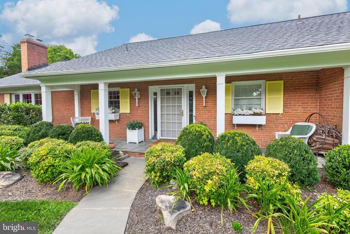 Property Photo: 8501 Warde Terrace MD 20854
