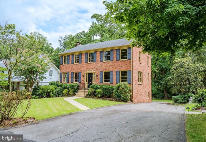 Property Photo: 4456 38th Street N VA 22207