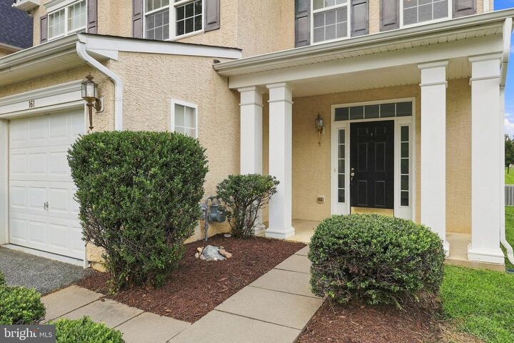 Property Photo: 161 Springfield Circle DE 19709