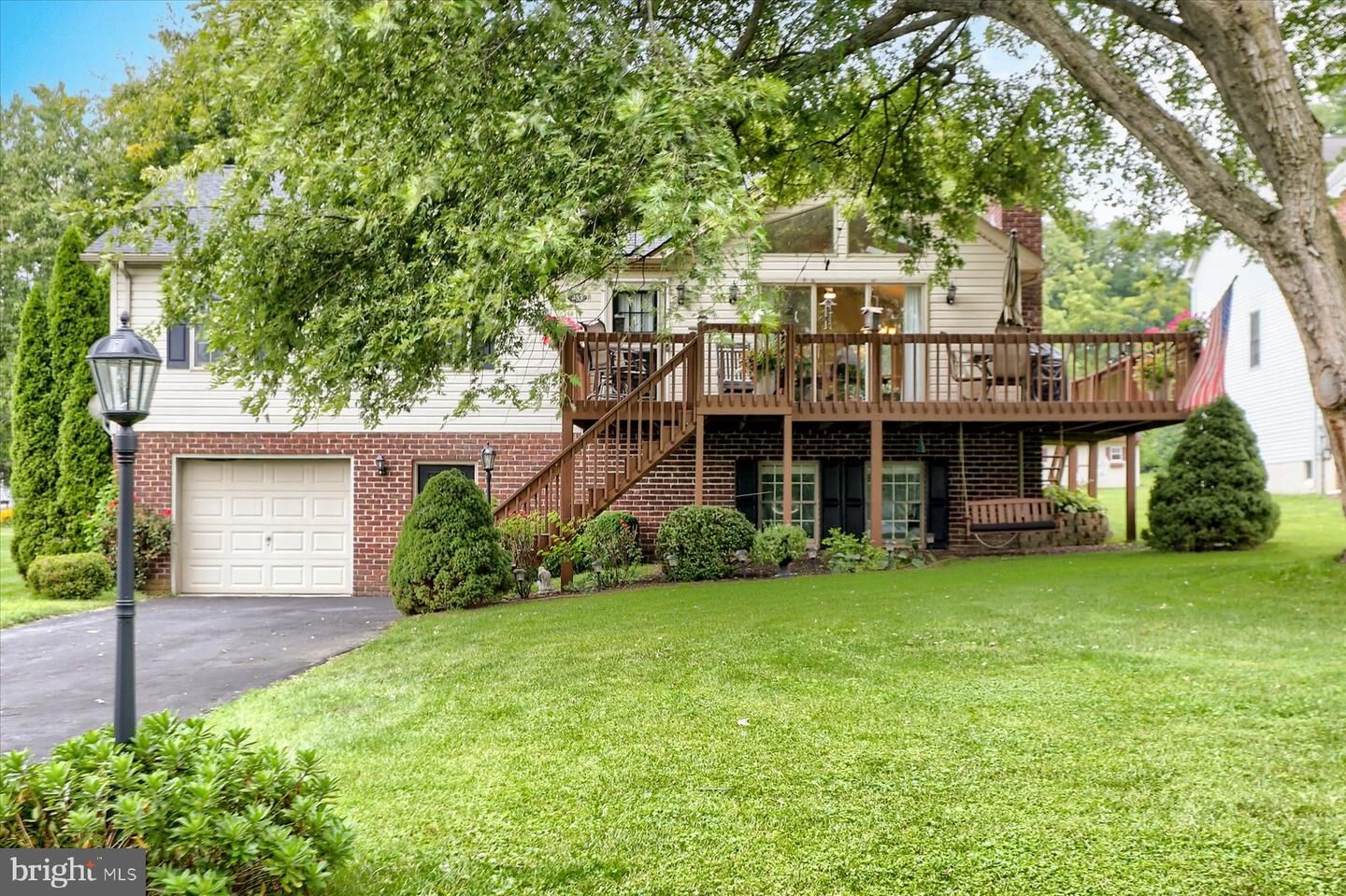 Property Photo: 483 Lake Meade Drive PA 17316
