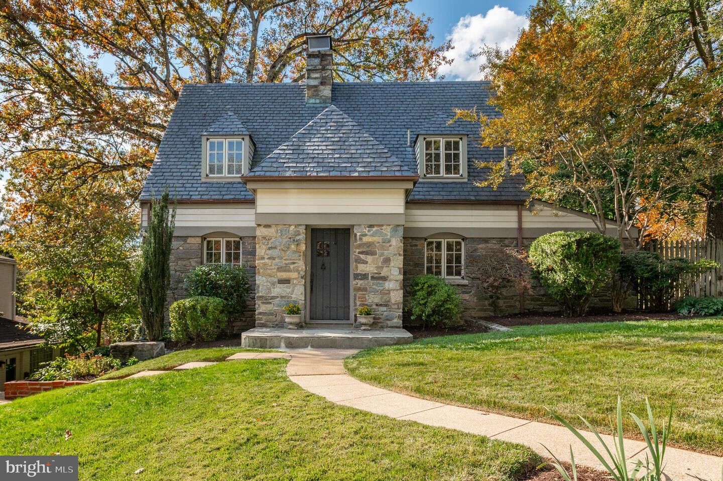 Property Photo: 3030 N Quincy Street VA 22207
