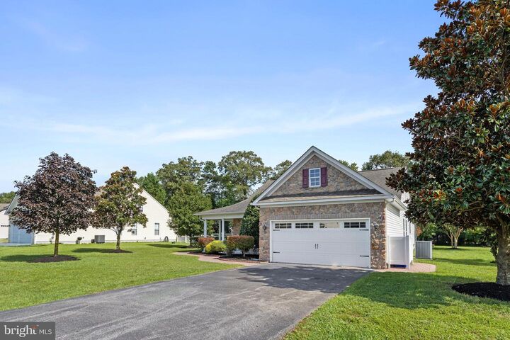 Property Photo:  23110 Pine Run  DE 19966 