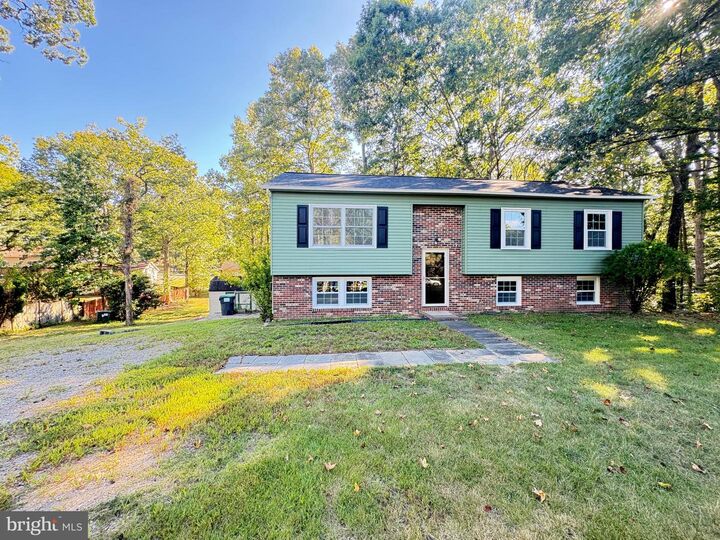 Property Photo:  2 Kelly Court  VA 22407 