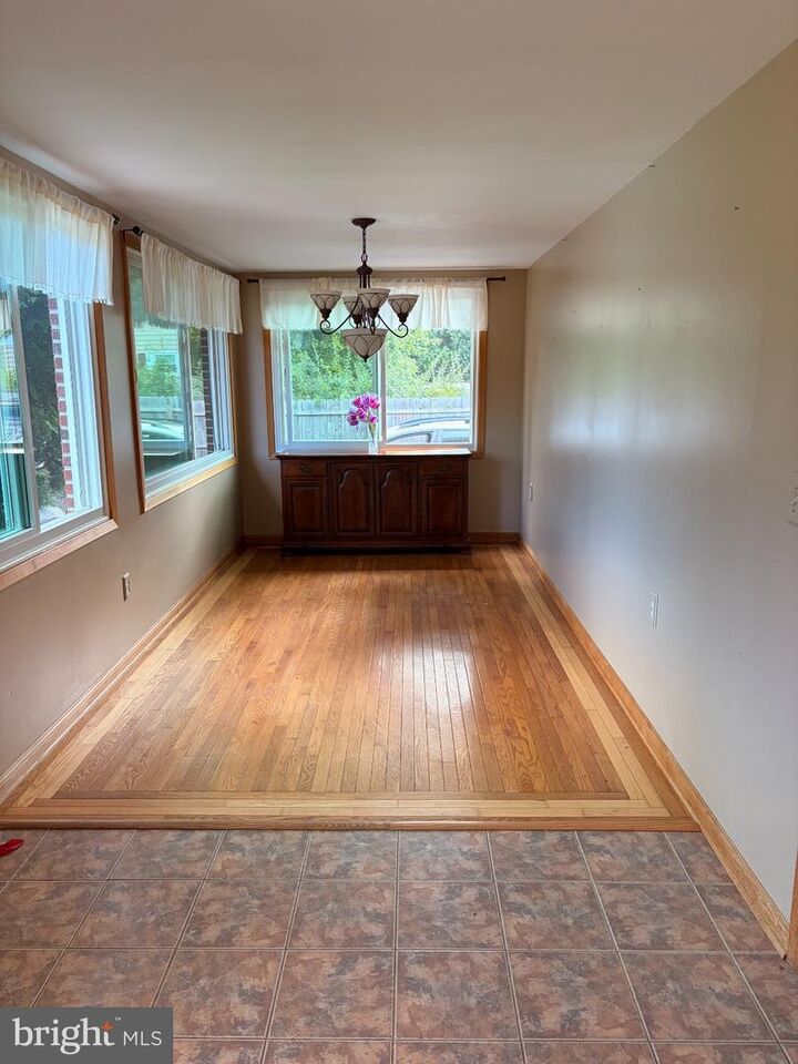 Property Photo:  72 Old York Road  NJ 08515 