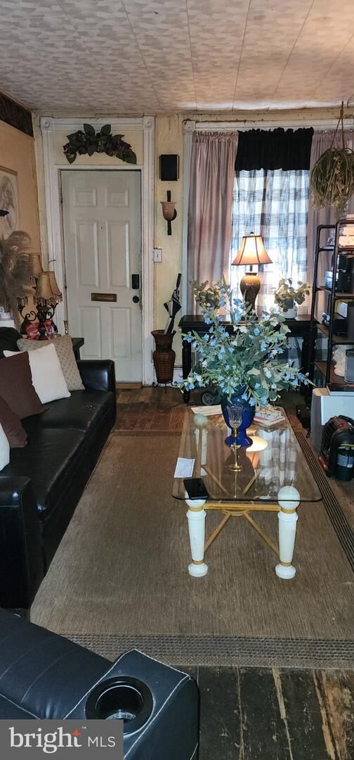 Property Photo: 222 S 10th Street PA 19602