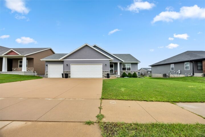Property Photo:  2923 James Parkway SW  IA 50404 