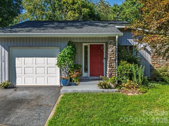 Property Photo: 110 Aurora Drive NC 28805