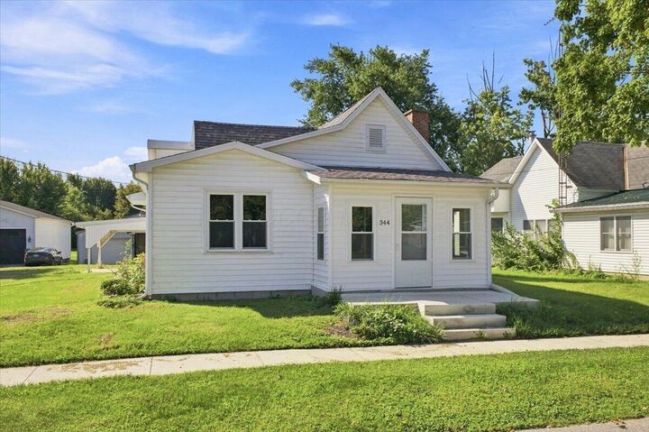 Property Photo:  344 State  OH 43358 
