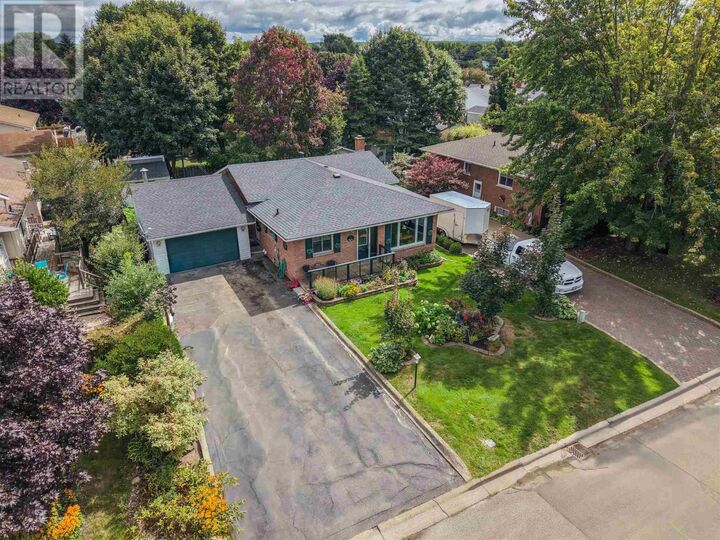 Property Photo:  26 Heath Rd  ON P6A 6E2 