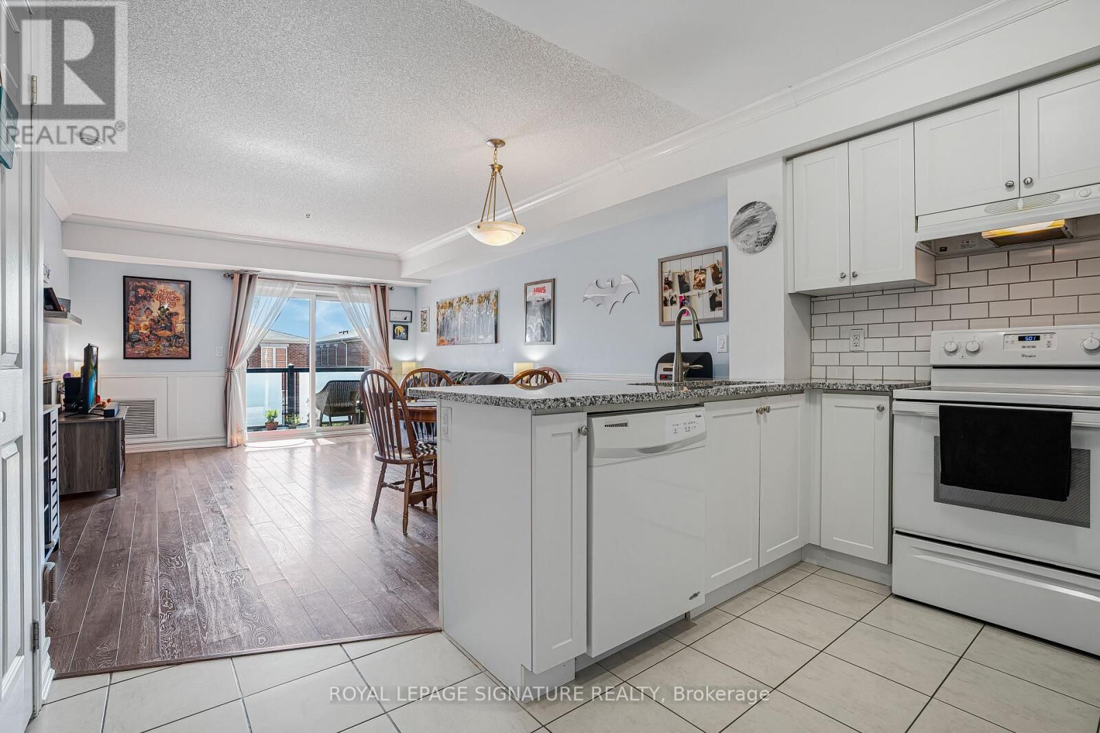 Property Photo:  70 Baycliffe Crescent 312  ON L7A 0Z5 