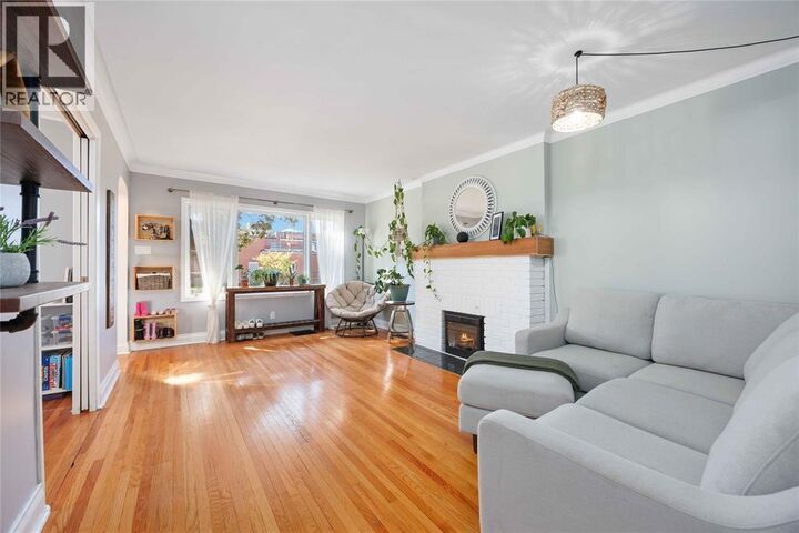 Property Photo: 252 Maria Street ON N7T 4T3