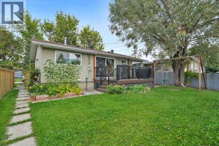 Property Photo:  1432 Robson Crescent Southeast  AB T2A 1Y7 