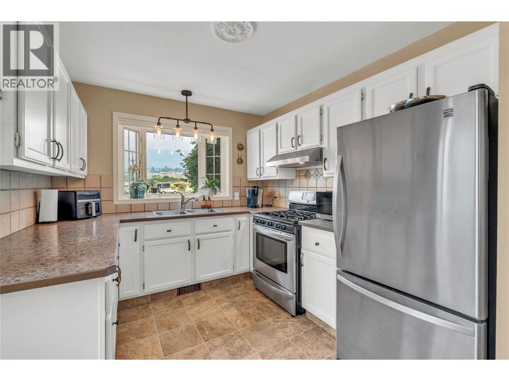 Property Photo: 999 Burnaby Avenue 54 BC V2A 1G7
