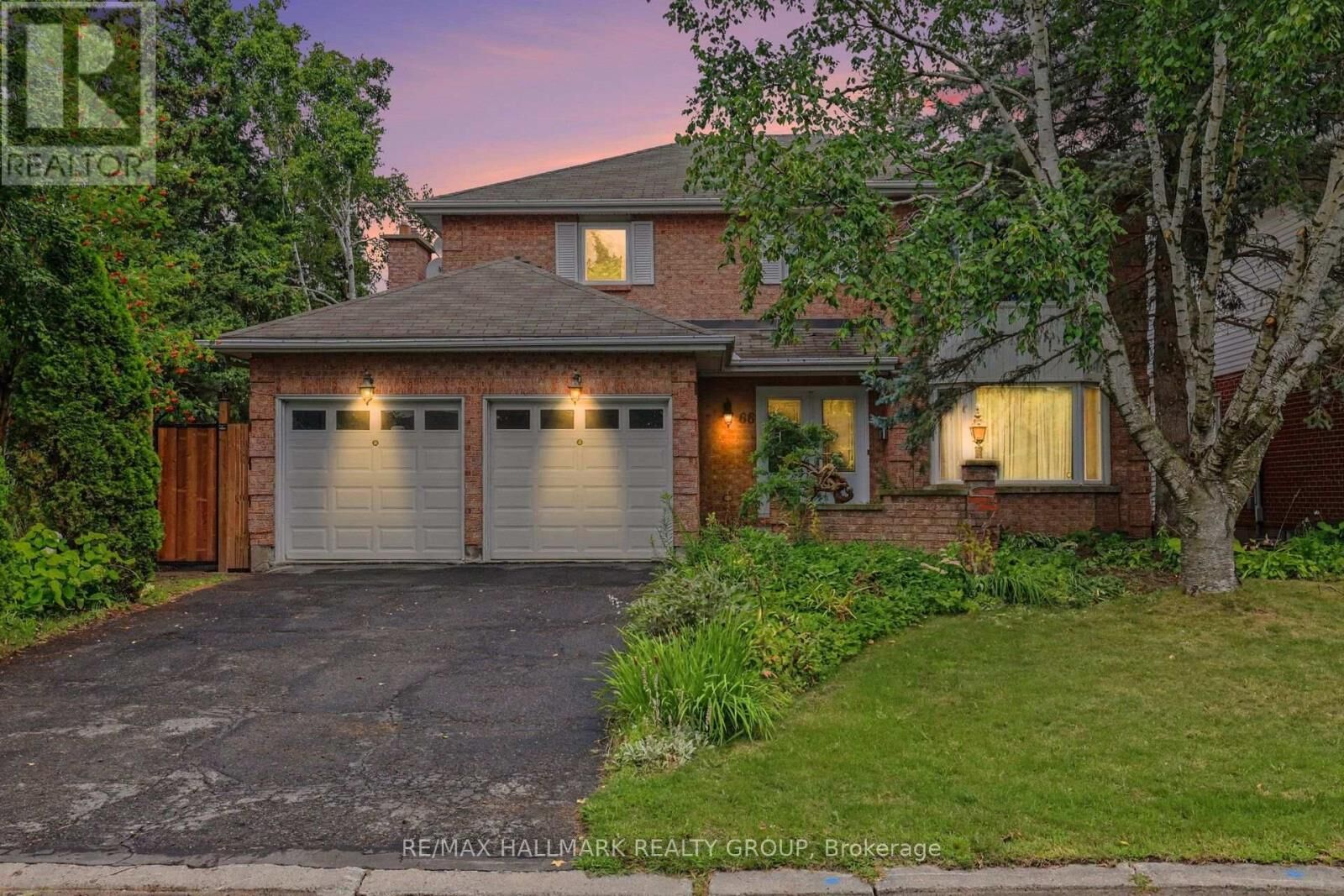 Property Photo:  66 Bateman Drive  ON K2G 5H5 
