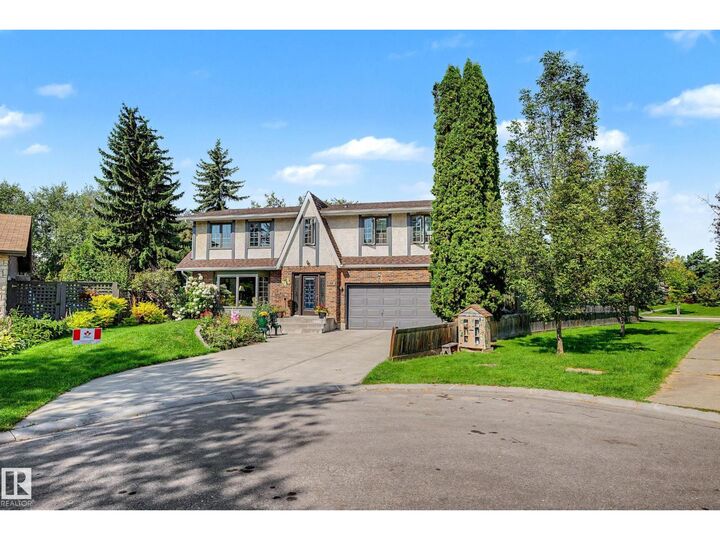 Property Photo:  36 Lodgepole Cr  AB T8N 2R7 