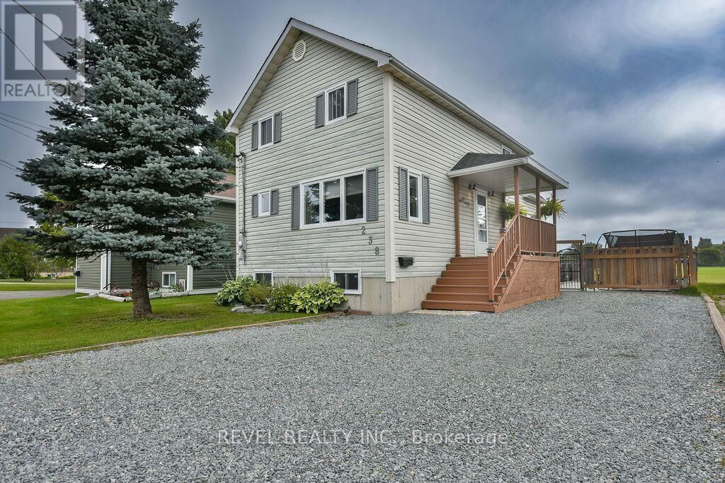 Property Photo:  238 Craig Street  ON P4N 4A3 
