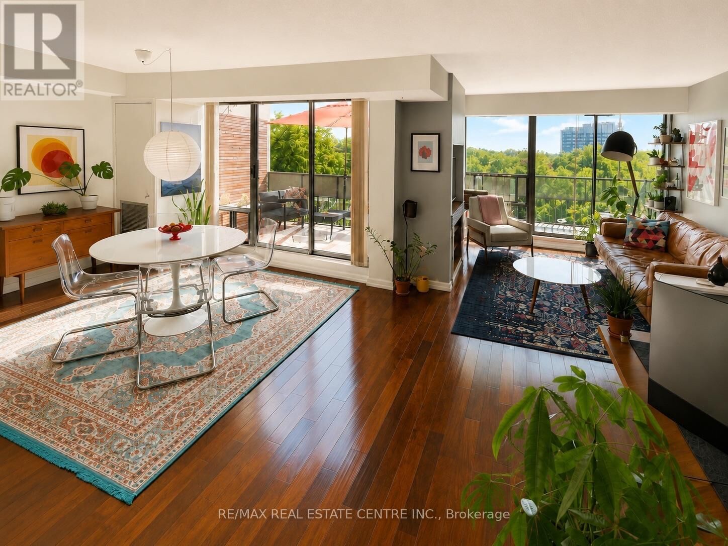 Property Photo: 1300 Marlborough Court 516 ON L6H 2S2