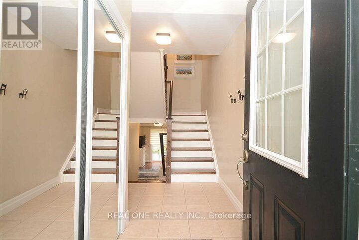 Property Photo: 2307 Saddlecreek Crescent ON L6M 5J6