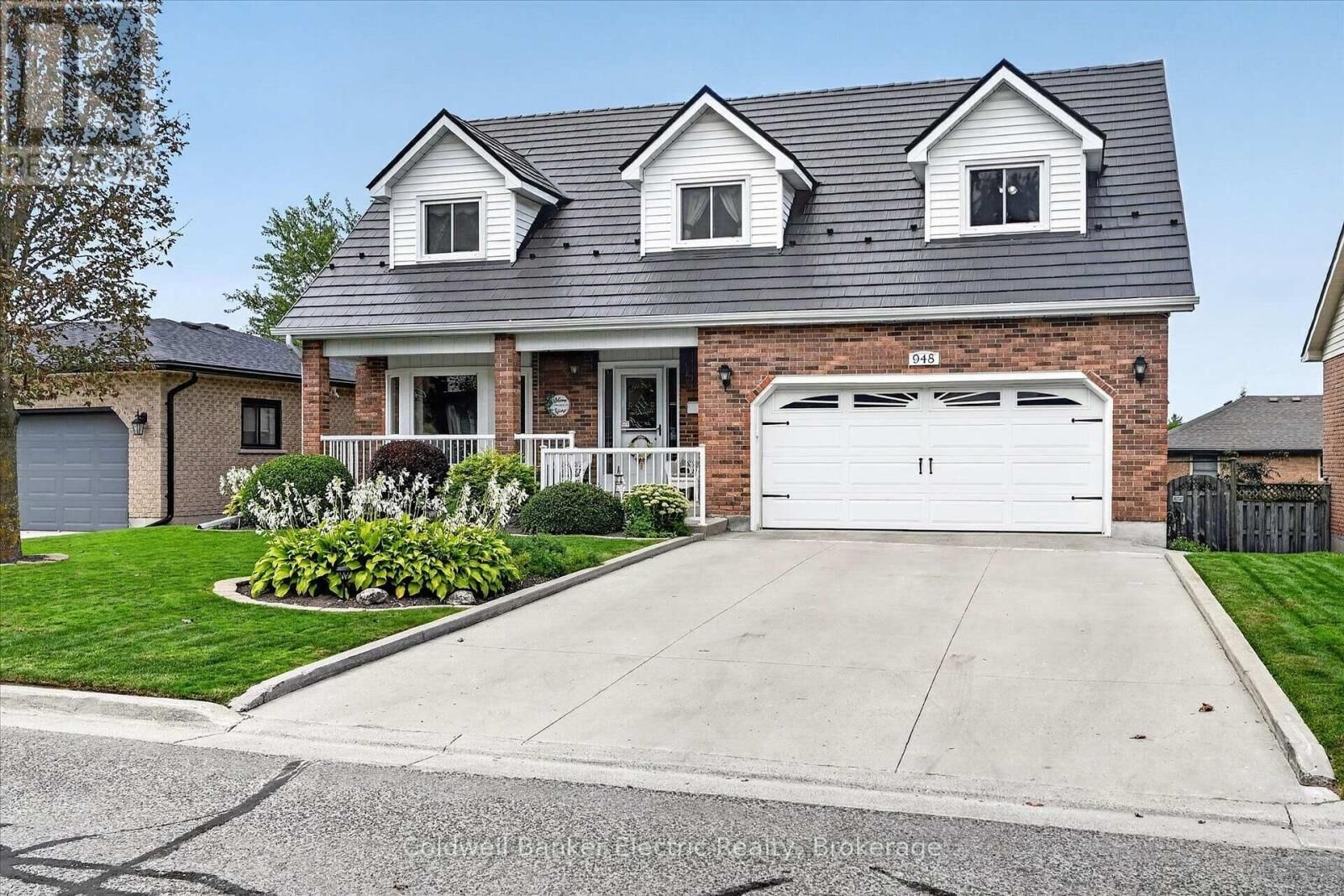 Photo de la propriété: 948 Smithside Court ON K9J 8E2