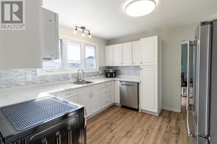 Property Photo:  636 Cooper St  ON P6C 4W2 