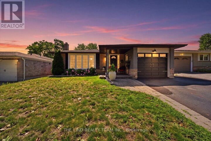 Property Photo:  163 Orchard Heights Boulevard  ON L4G 3A3 