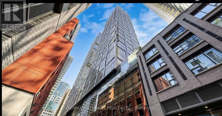 Property Photo:  35 Mercer Street 2014  ON M5V 0V1 