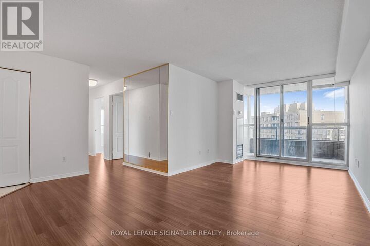 Property Photo: 11 Townsgate Drive 1410 ON L4J 8G4