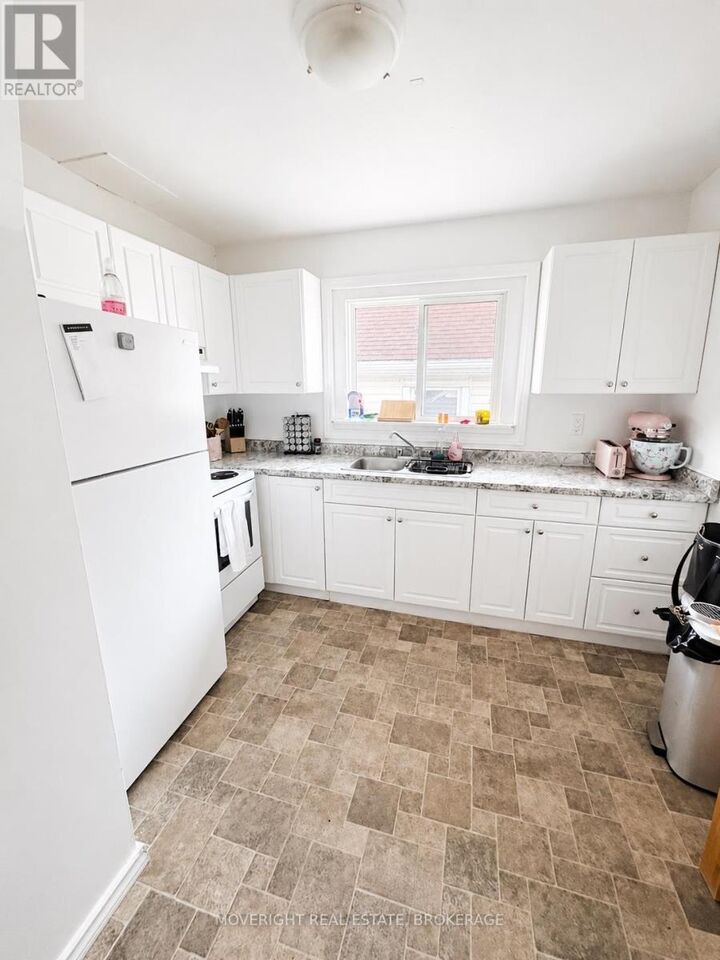 Property Photo:  24 Ottawa Street Unit 3  ON L2R 1Y9 