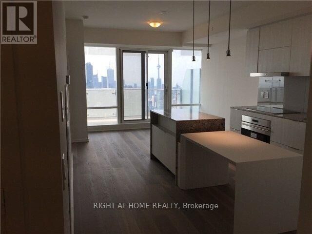 Property Photo: 1 Bloor Street East 6305 ON M4W 1A9