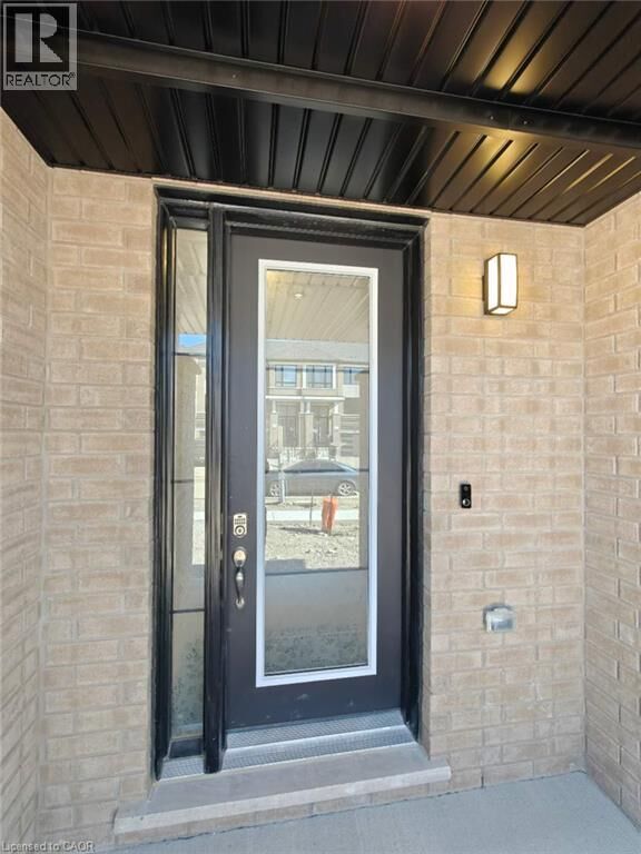 Property Photo: 461 Woodstock ON N4S 0G4