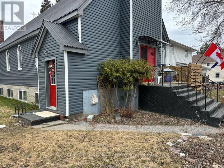 Property Photo:  19 White Boulevard  ON P0T 2P0 