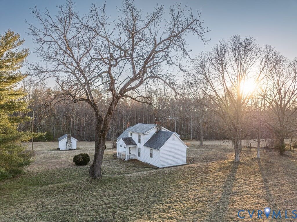 Property Photo:  25805 N James Madison Highway  VA 23123 