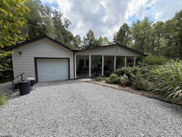 Property Photo:  99 Artist Lane  WV 26257 