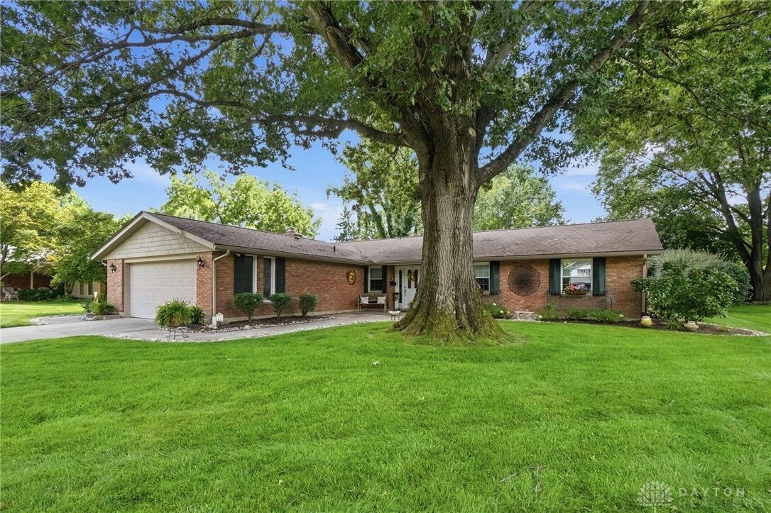 Property Photo:  271 Edgebrook Drive  OH 45459 